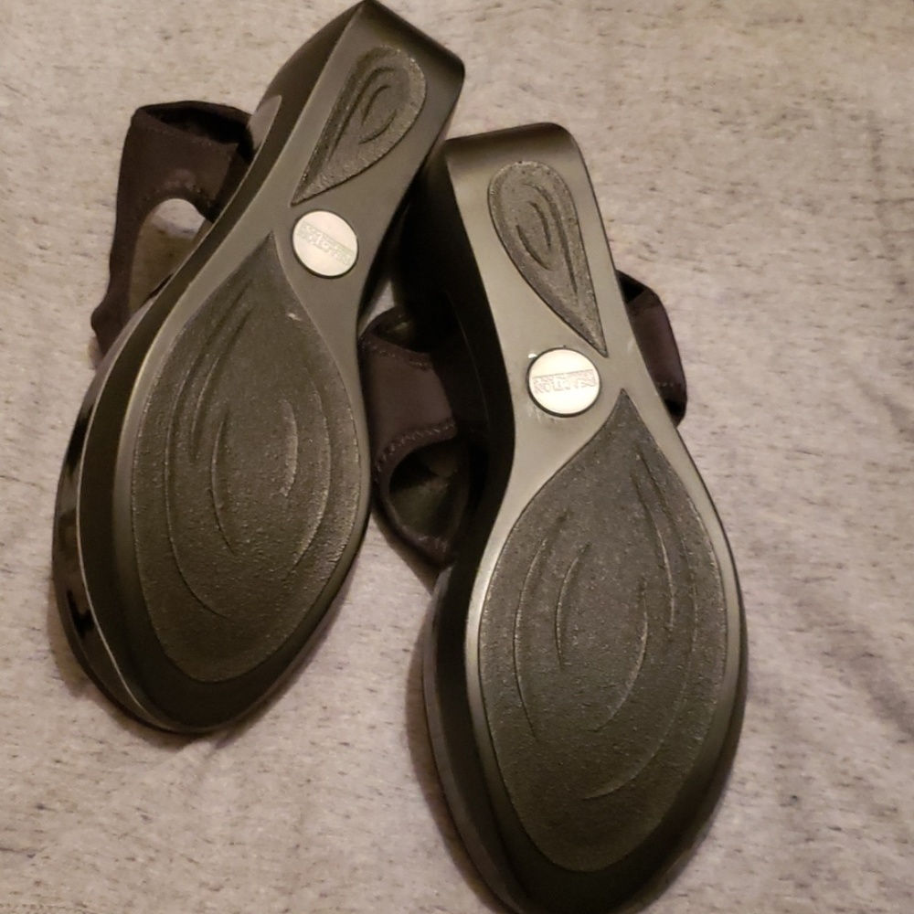 Kenneth Cole Reaction sandals - Picture 5 of 7